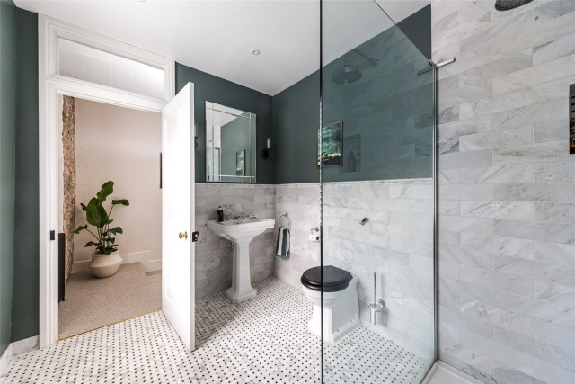 8135e618 0265 4f77 9803 869a322df896