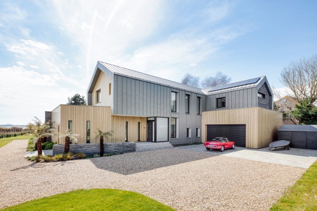 1F7A9044 2 Edit final