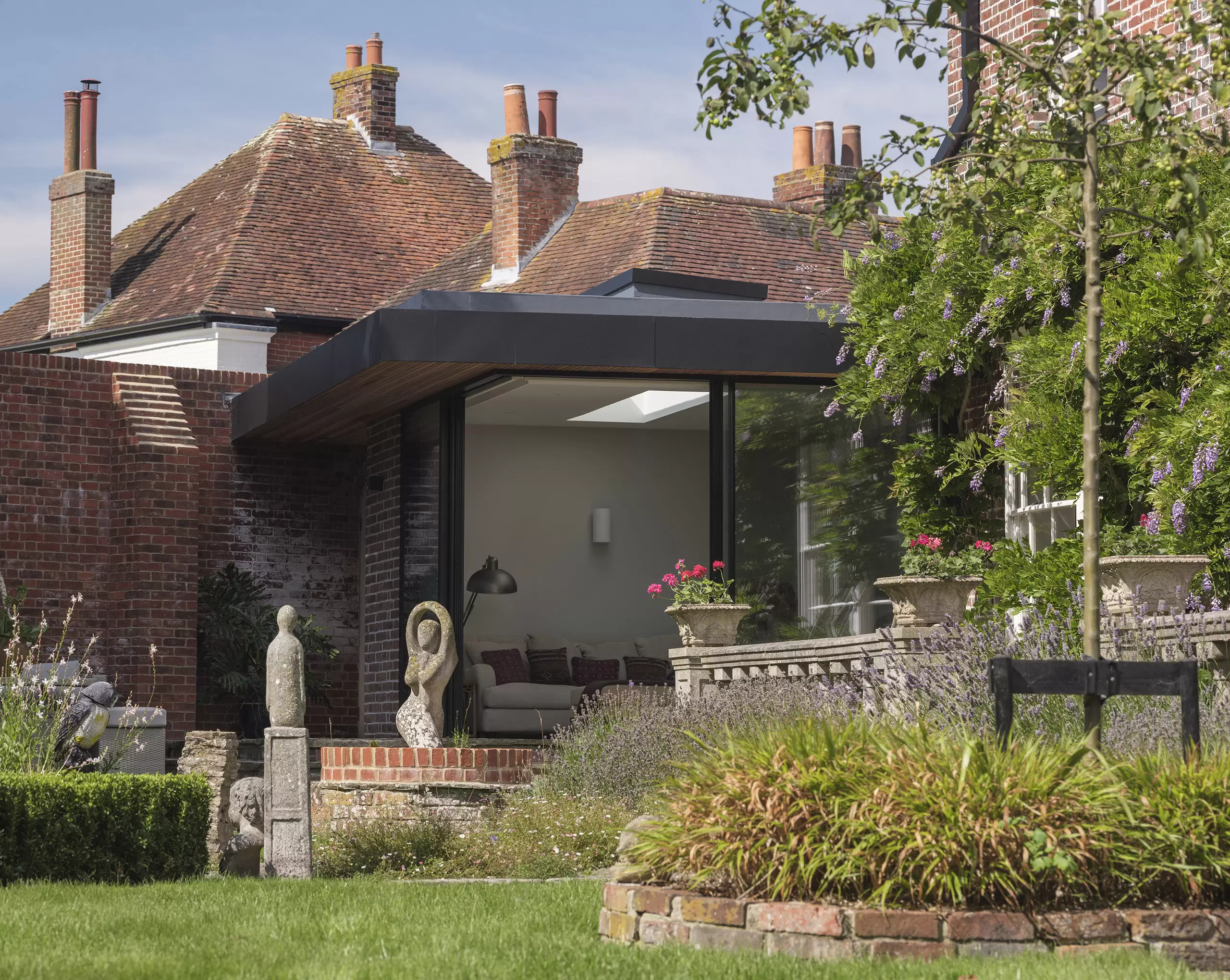 Helyer Davies Architects