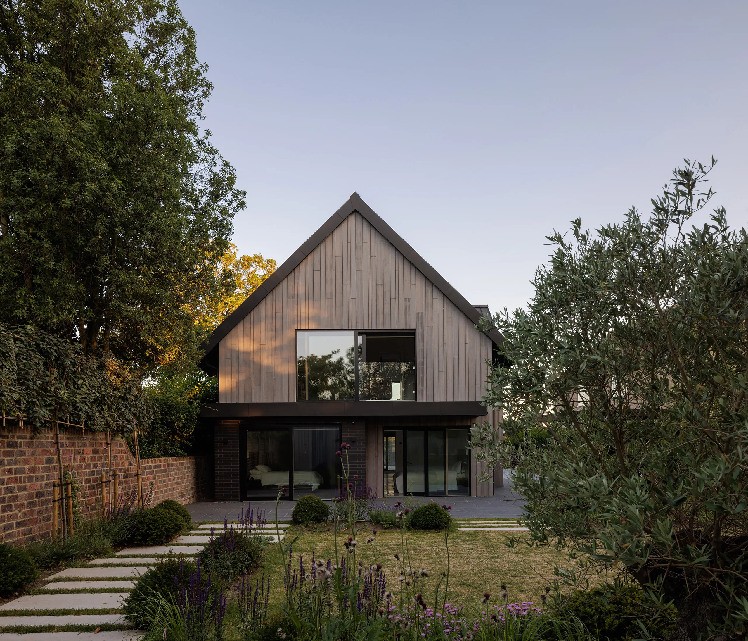 Helyer Davies Architects