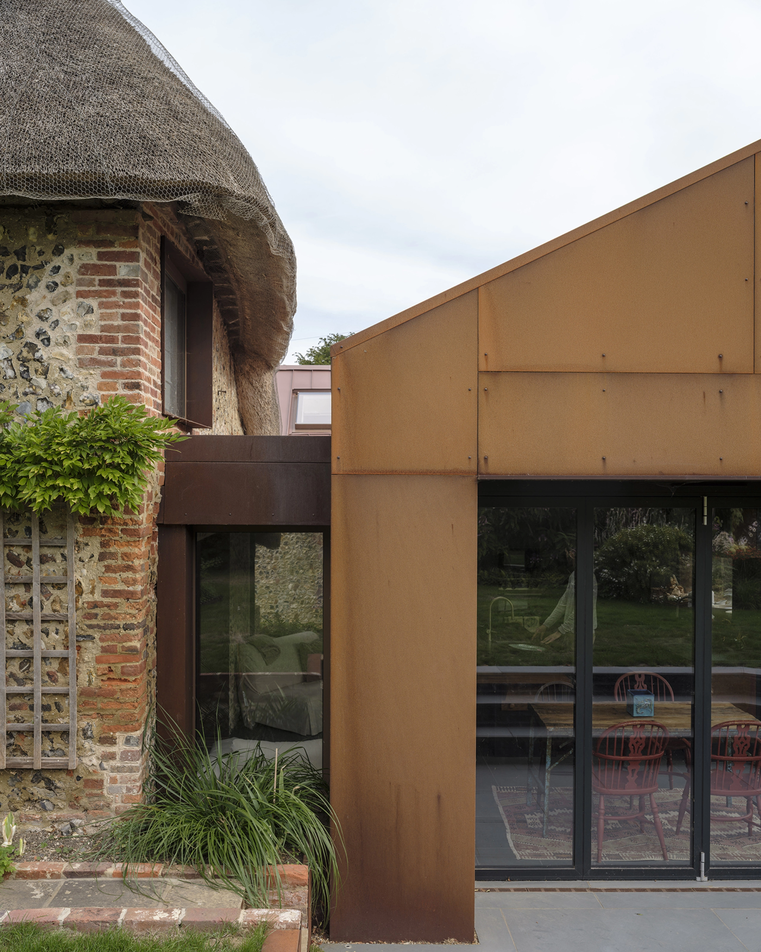 Helyer Davies Architects