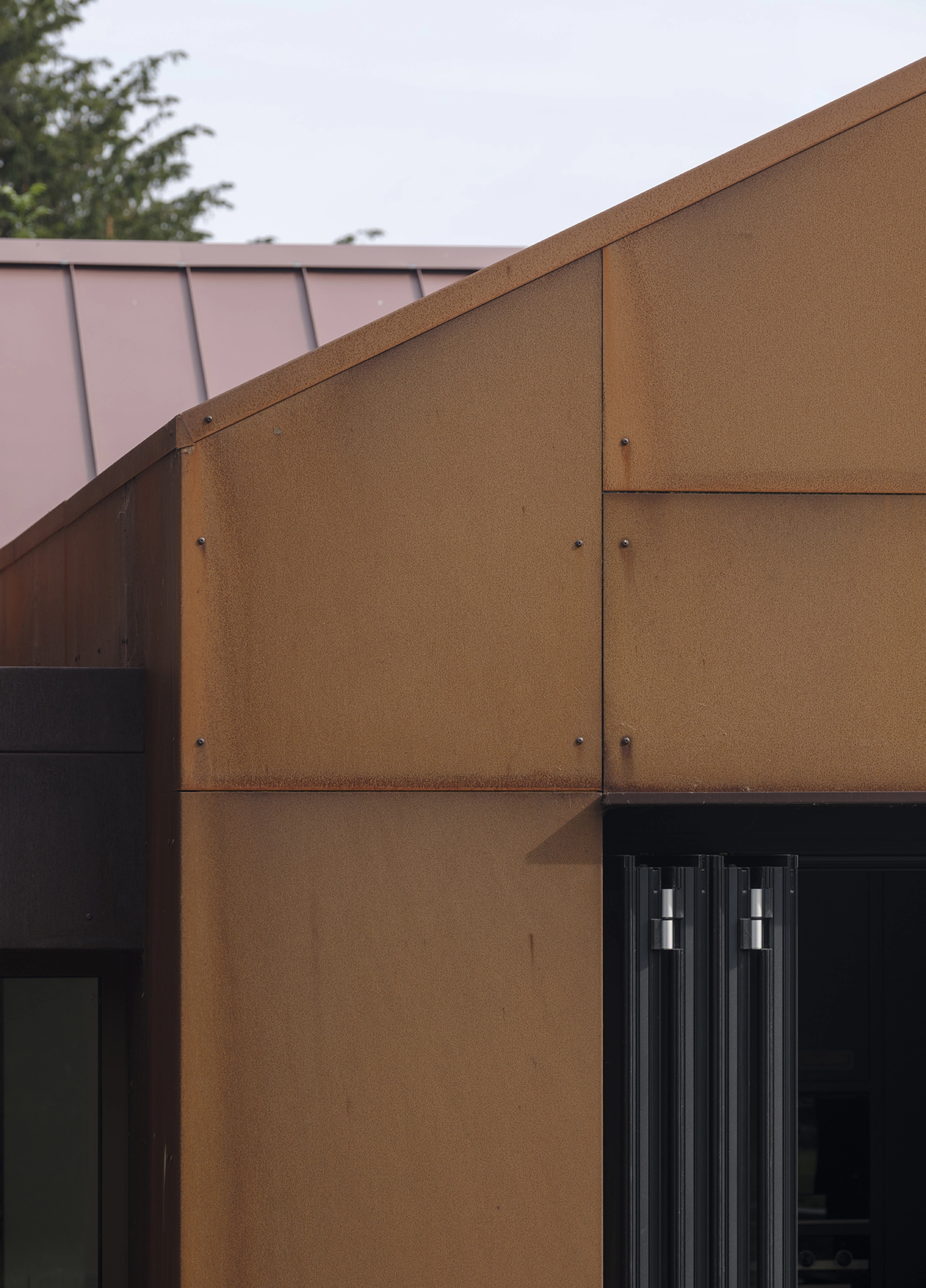 Helyer Davies Architects