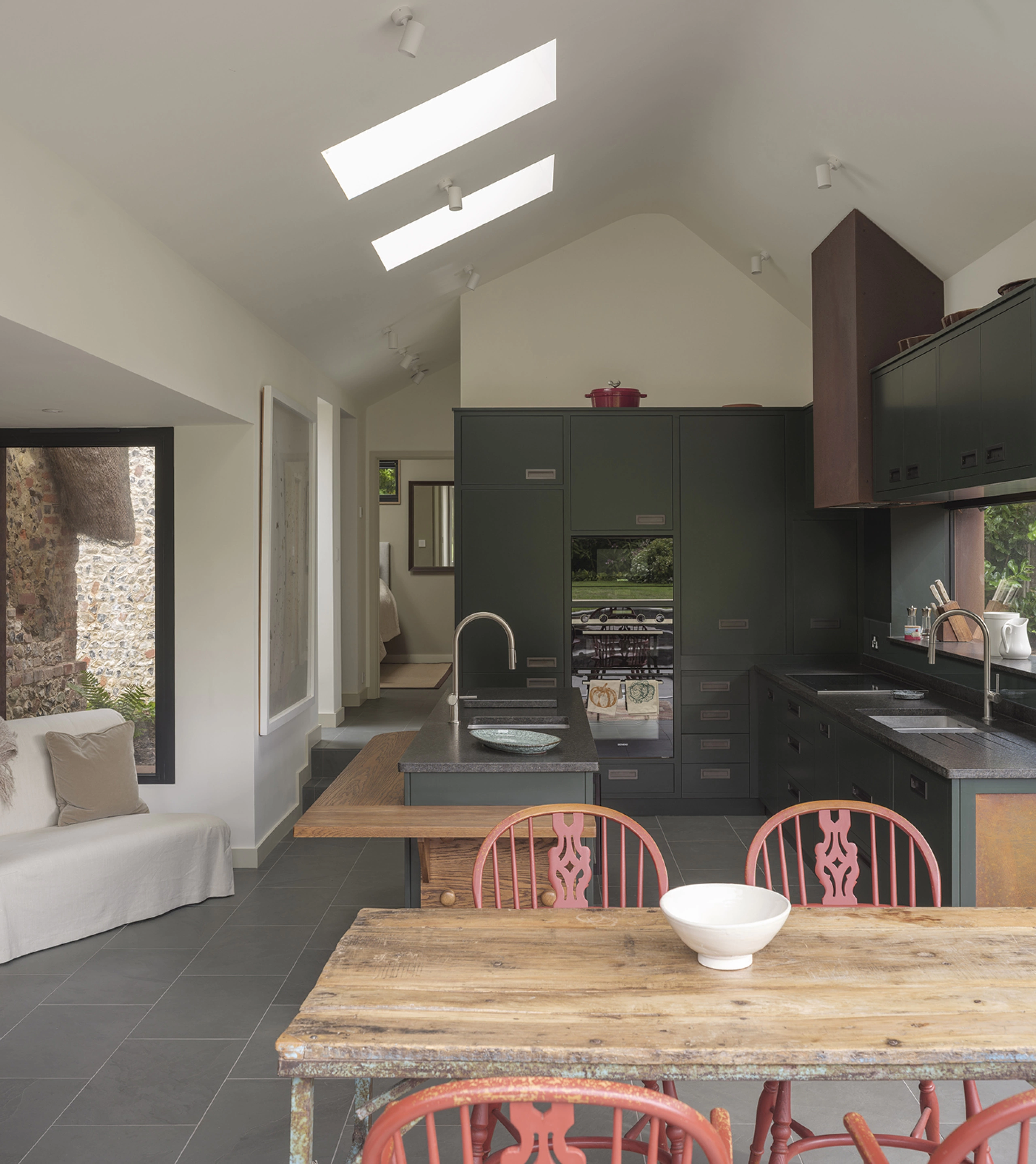 Helyer Davies Architects