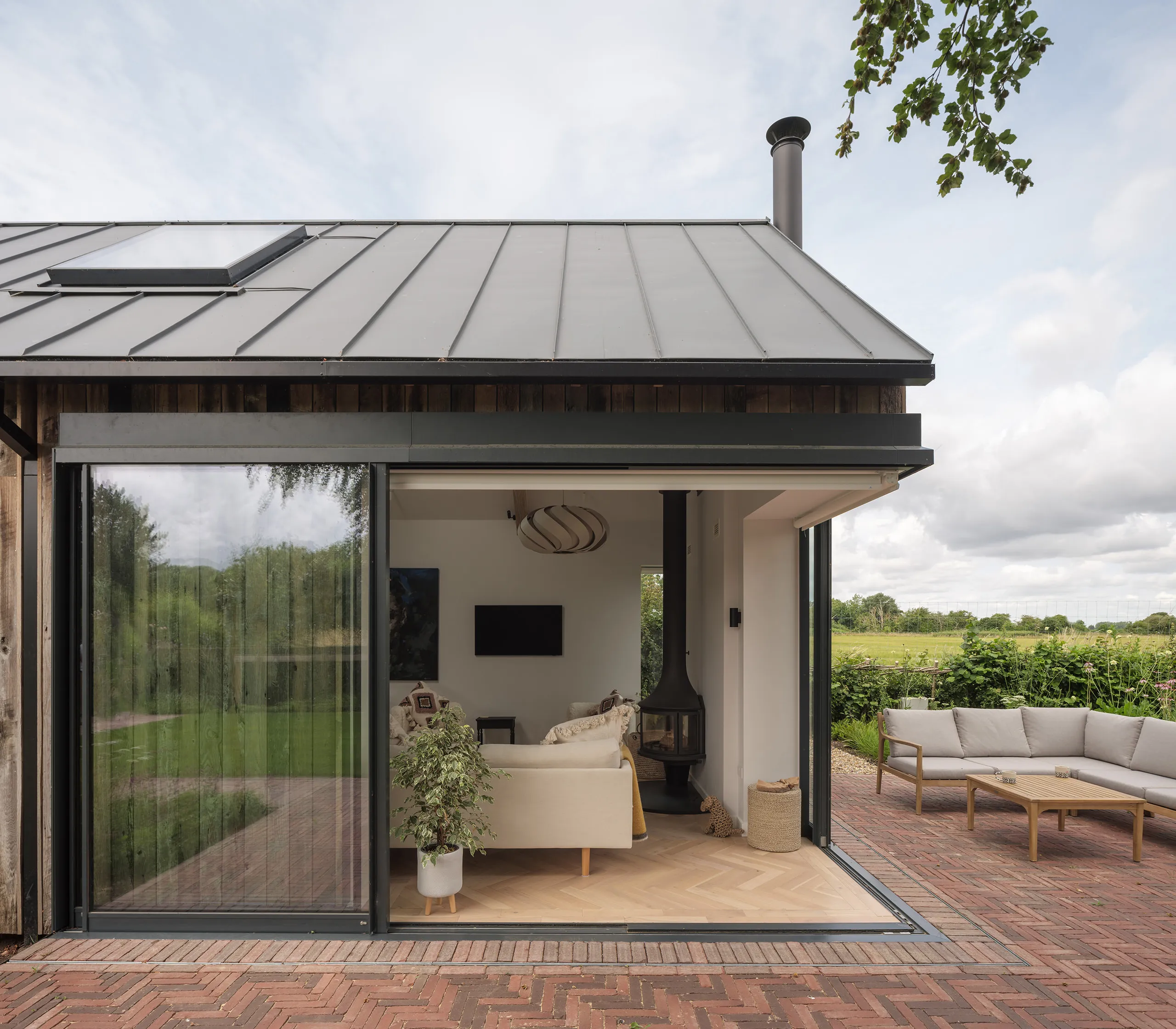 Helyer Davies Architects