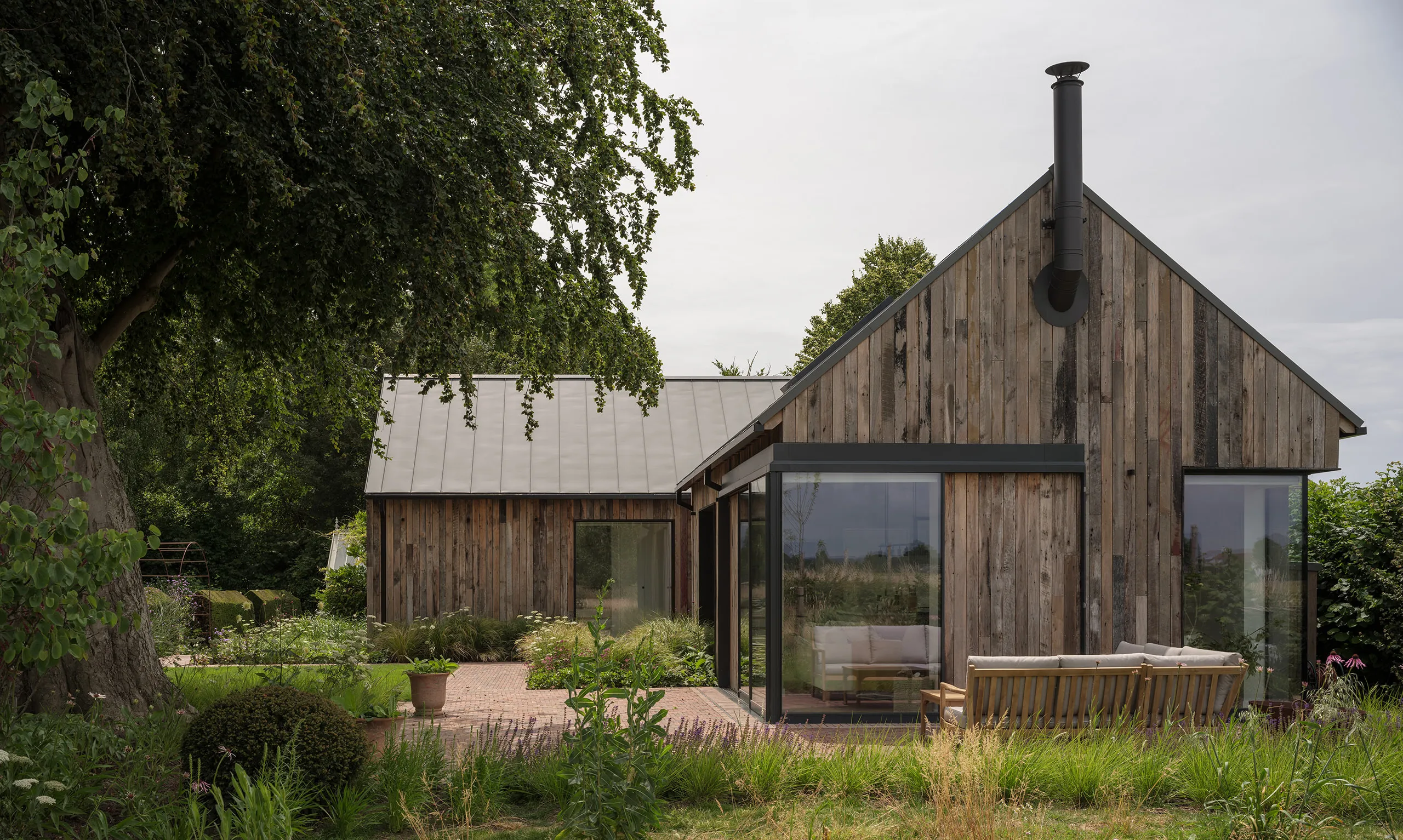 Helyer Davies Architects