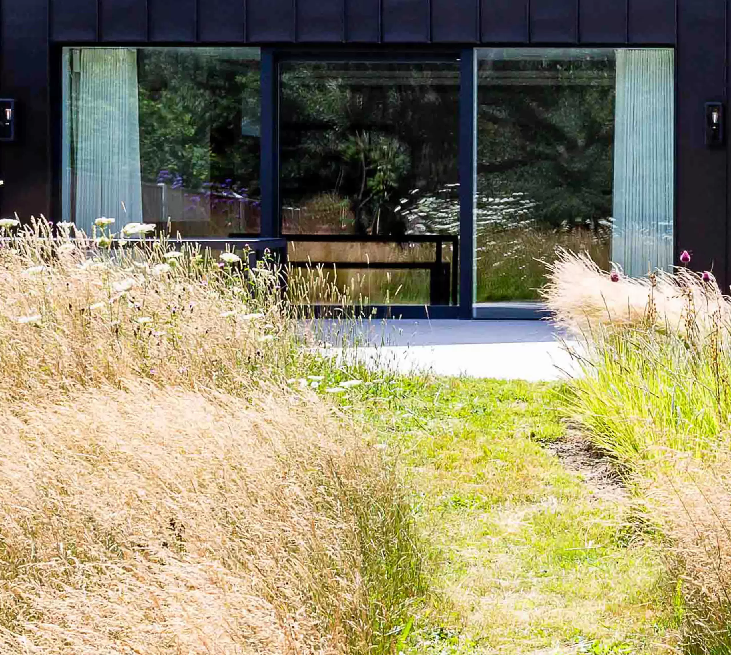 Helyer Davies Architects