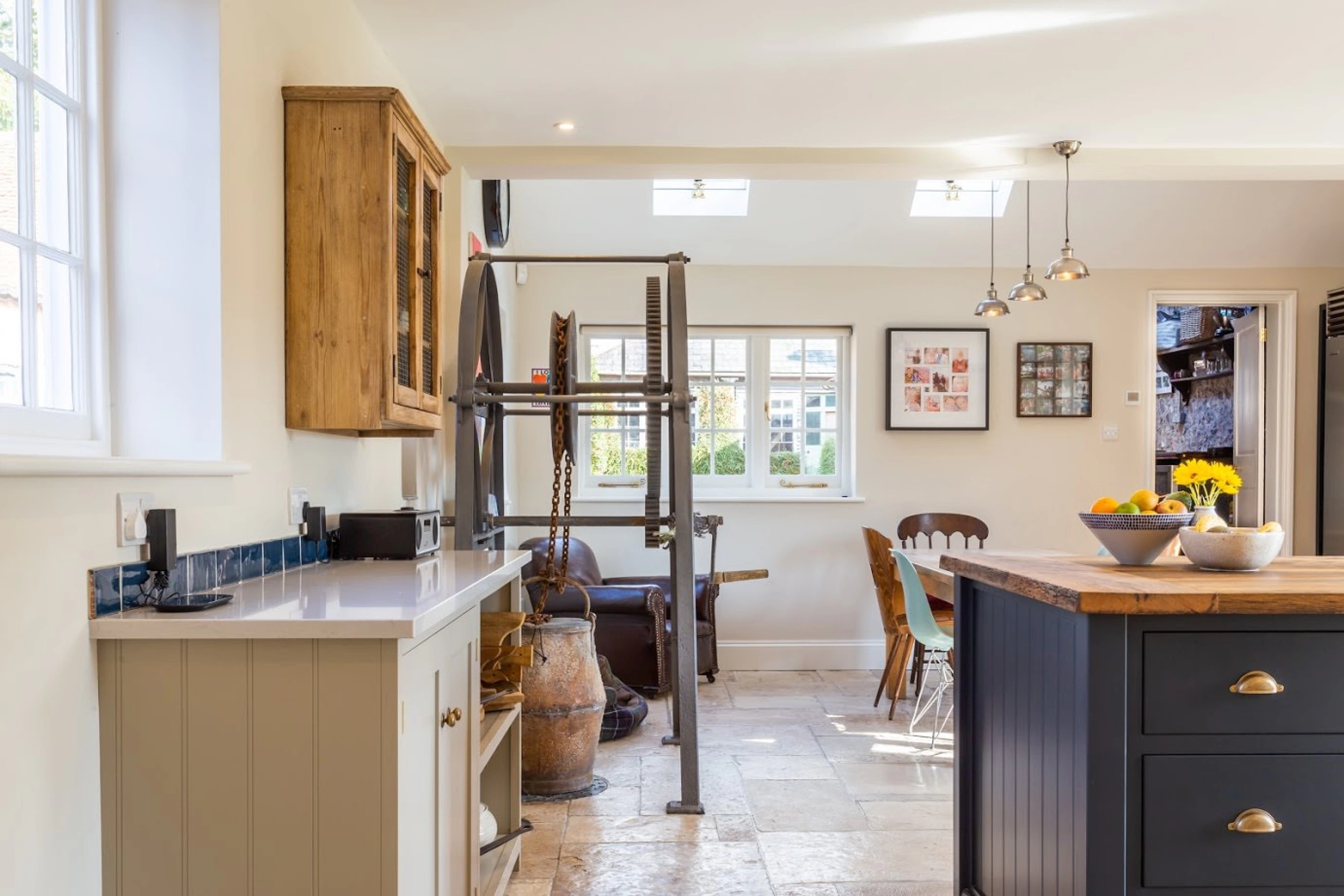 Helyer Davies Architects