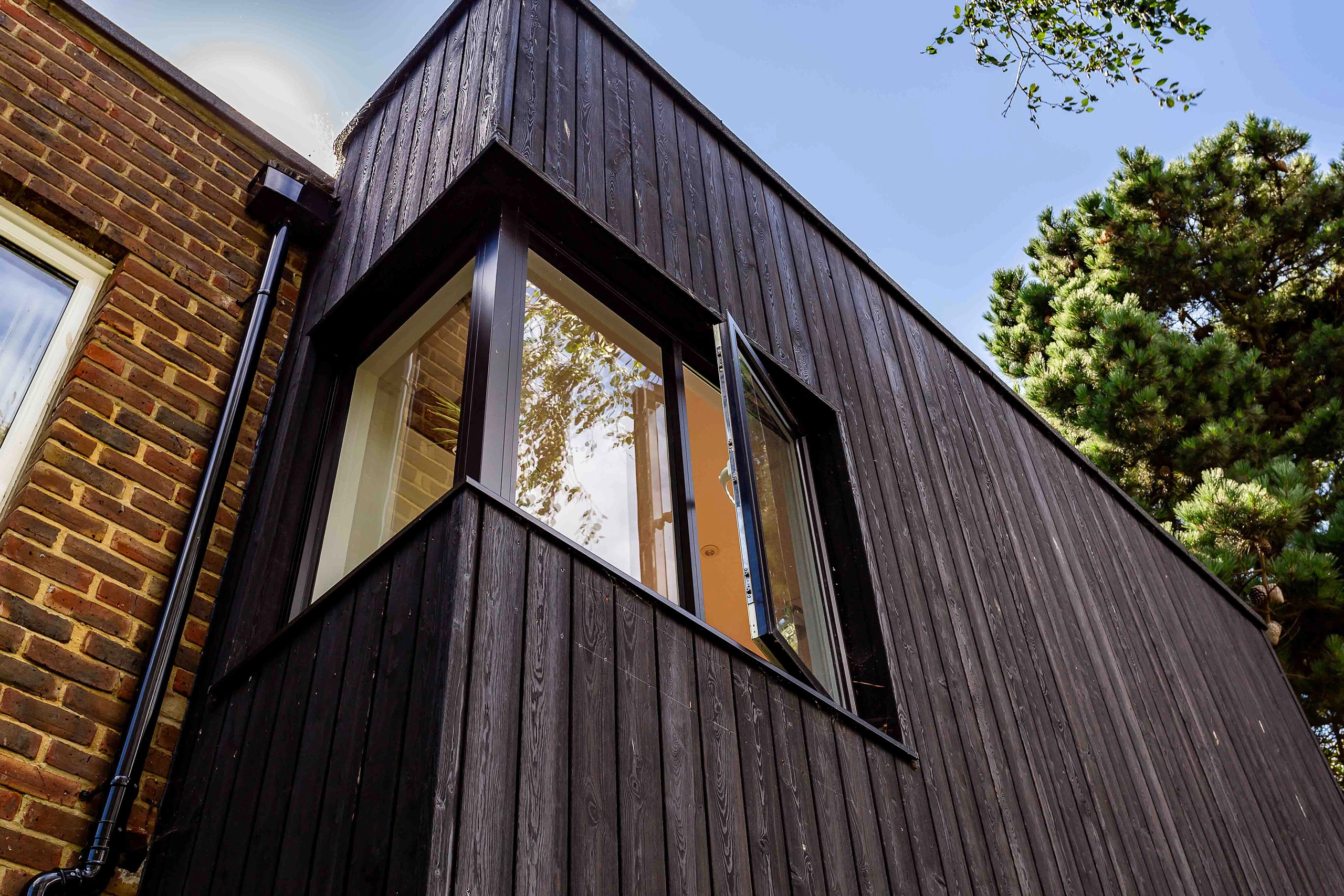 Helyer Davies Architects