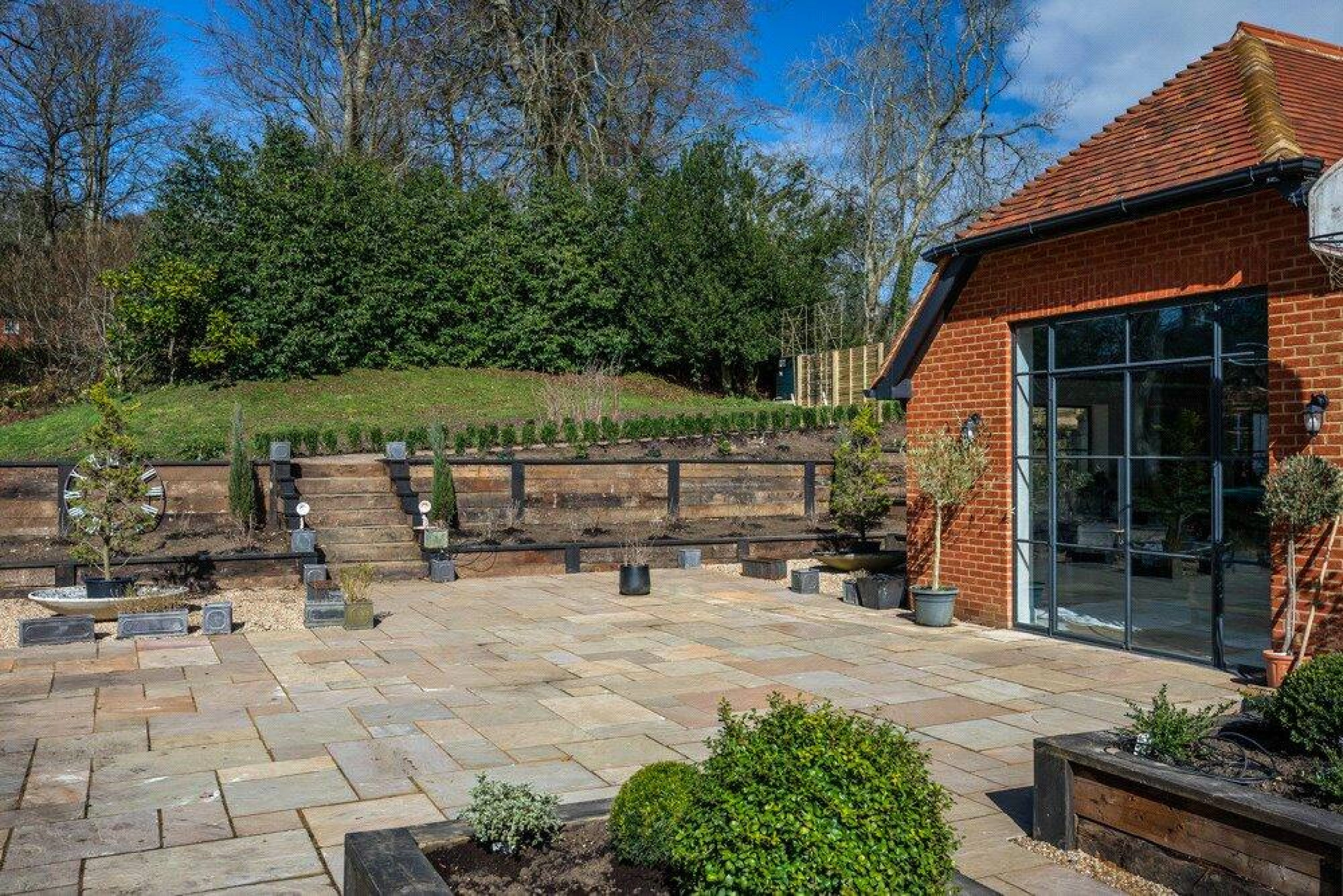 Helyer Davies Architects