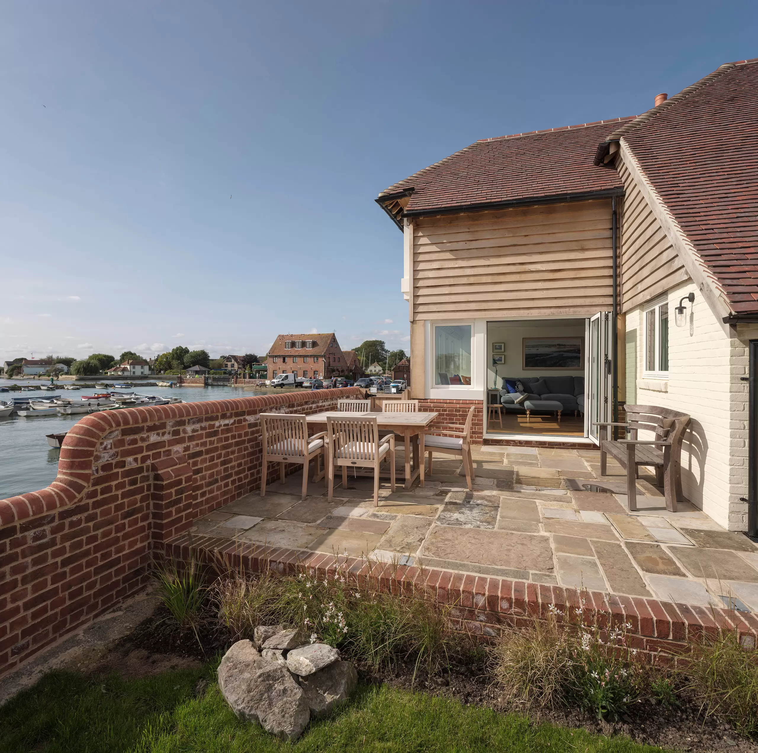 Helyer Davies Architects
