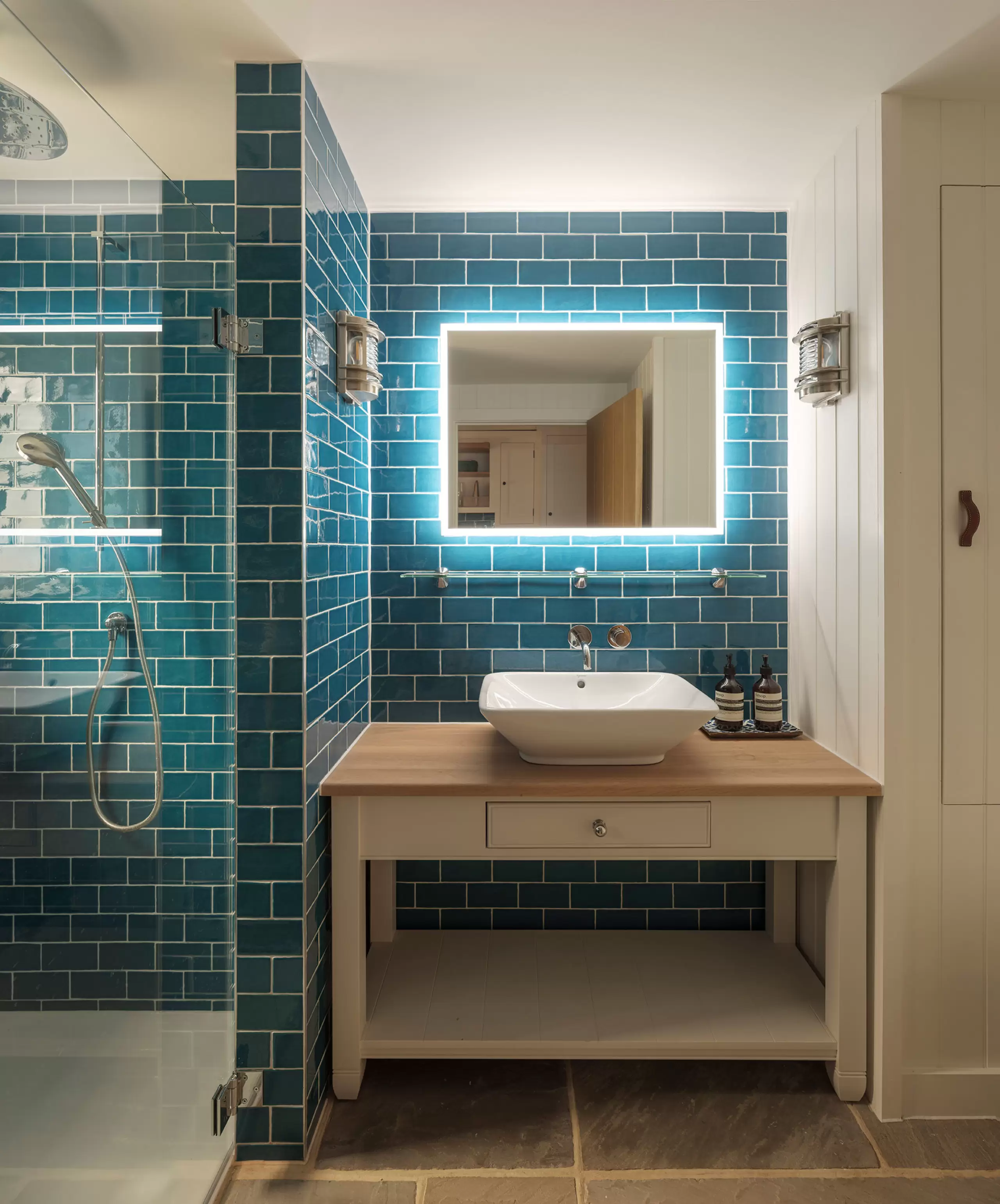 Helyer Davies Architects